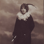 Костюм жителя Екатеринбурга на рубеже XIX−XX веков: стилевые особенности и новации